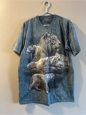 The Mountain Blue Gray Cat Face Tee